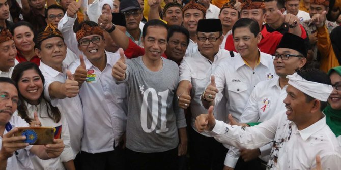 Jokowi silahturahmi dengan caleg koalisi. ©2018 Liputan6.com/Angga Yuniar