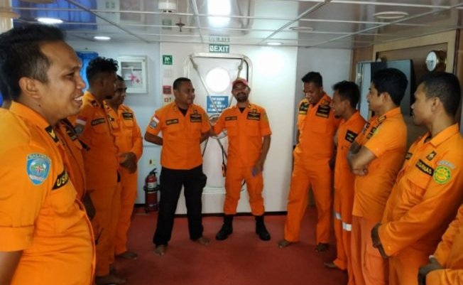 Basarnas Ambon kerahkan regu penyelamat untuk mencari dua nelayan asal Seram Bagian Timur yang dilaporkan hilang kontak sejak Jumat (1/2) (Humas SAR Ambon)
