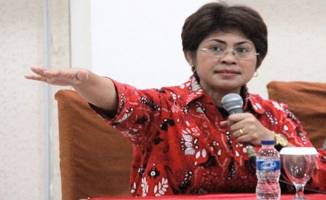 Anggota Komisi VII DPR RI asal Maluku,  Mercy Cherity Barends 