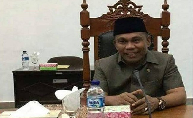 Wakil Ketua DPRD Buru, Djalil Mukaddar, SP 