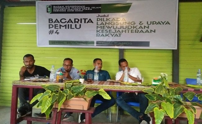 Kegiatan “Bacarita Pemilu” session 4 yang digelar Badko HMI Maluku-Maluku tentang Pilkada 2020 di SBT, menghadirkan perwakilan KPUD, pimpinan Bawaslu SBT, perwakilan DPRD dan KNPI SBT sebagai nara sumber pada, Senin (25/11/2019) 