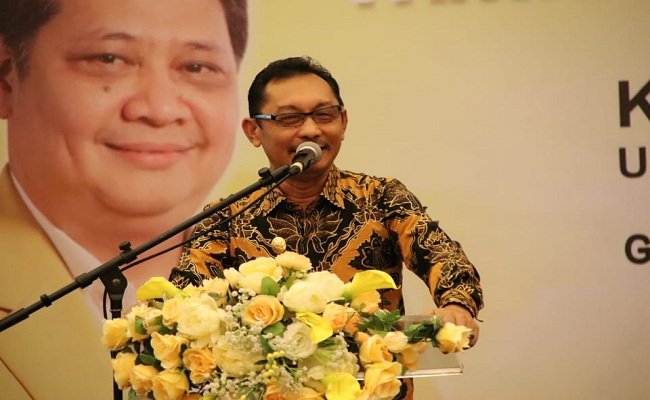 Wakil Gubernur Maluku, Barnabas Orno saat menyampaikan sambutan pada Musda Partai Golkar Maluku di The Natsepa Hotel, Ambon, Sabtu (7/3/2020).