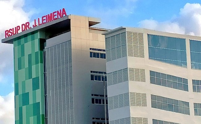 Gedung Rumah Sakit Umum Pusat (RSUP) dr. Johanis Leimena di kawasan Wailela, Desa Rumah Tiga, Kecamatan Teluk Ambon, Kota Ambon yang disiapkan untuk menampung pasien terkonfirmasi positif Covid-19 di Maluku