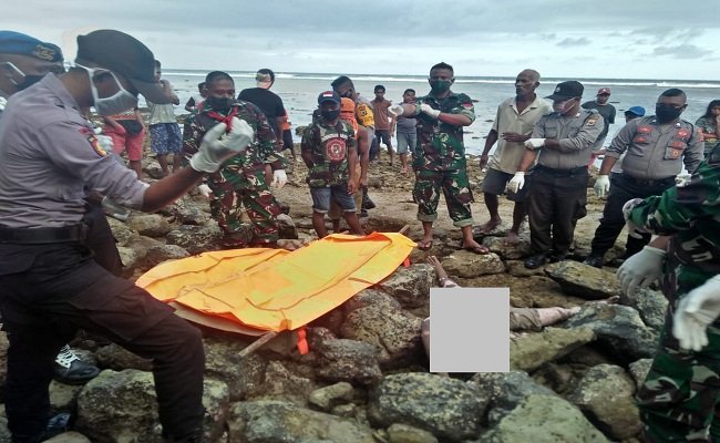 Penemuan mayat laki-laki di pantai Ohoi Weduar, Kecamatan Kei Besar Selatan Kabupaten Maluku Tenggara (Malra) pukul 15.30 WIT, Jumat (31/72020).