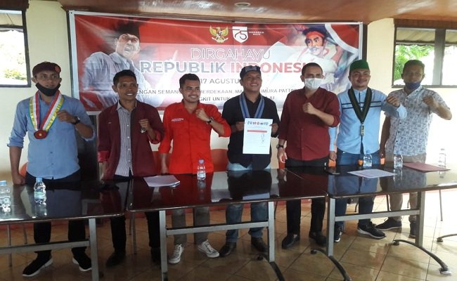 OKP Cipayung Plus di Kota Ambon menggelar deklarasi dengan tema “Merajut Kebhinekaan di Tengah Pandemi Covid-19,” di Cafe Panaroma, Jalan Karang Panjang (Karpan), Kota Ambon, Minggu (16/8/2020)