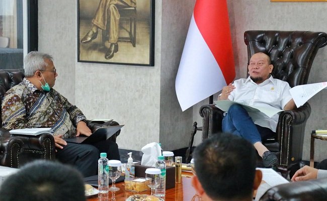 Ketua DPD RI AA LaNyalla Mahmud Mattalitti saat bertemu KPU RI Arif Budiman dan Ketua Bawaslu RI Abhan, di Jakarta, Senin (14/9/2020) (FOTO: HUMAS DPD RI)