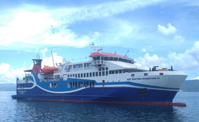 Kapal Motor Penyeberangan (KMP) Bahtera Nusantara 02 saat merapat di Pelabuhan Yos Sudarso, Kota Ambon, Senin (26/10/2020) (Foto: Istimewa)