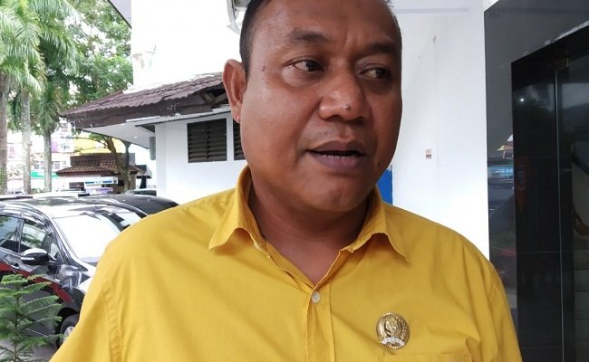 Fungsionaris DPD Golkar Maluku Zeth Pormes 