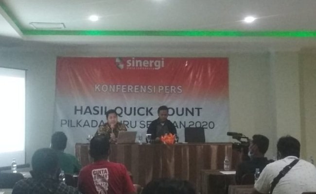Rilis hasil hitung cepat (quick count) Sinergi Data Indonesia (SDI) terhadap Pilkada Buru Selatan yang digelar 9 Desember 2020, digelar di  Pacifik Hotel,Rabu (9/12/2020).