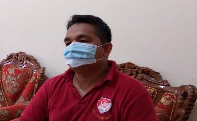 Kepala SMA Xaverius Ambon, Pastor Pius Titirloloby