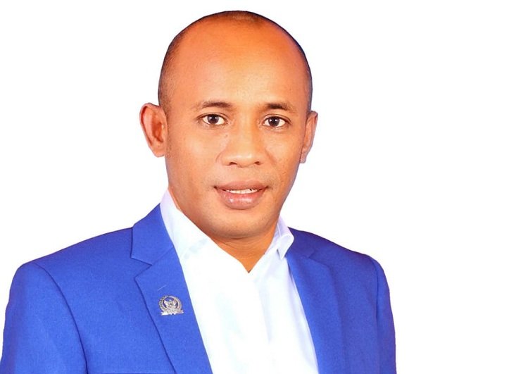 Ketua DPRD Kabupaten Kepulauan Tanimbar, Jaflaun Batlayeri