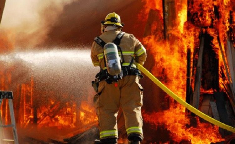 Ilustrasi Petugas Pemadam Kebakaran