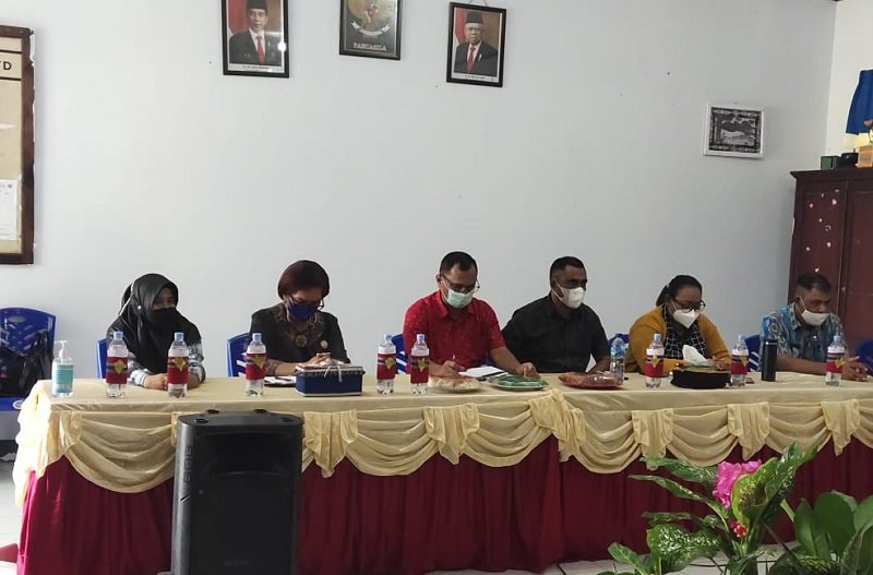 Komisi IV DPRD Maluku menggelar rapat bersama dengan para kepala sekolah di Kabupaten Kepulauan Tanimbar