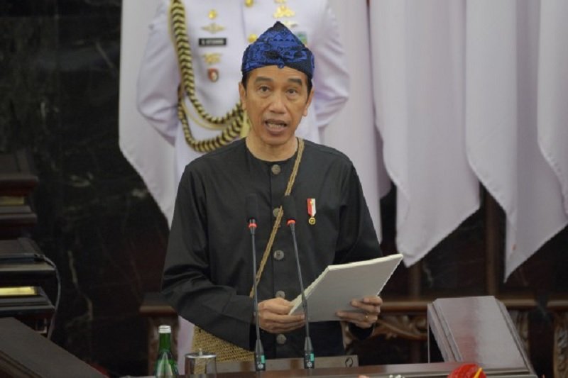 Presiden Joko Widodo saat menyampaikan pidato kenegaraan pada Sidang Bersama DPR RI dan DPD RI, di Ruang Rapat Paripurna, Gedung Nusantara, Senayan, Jakarta, Senin (16/8/2021). (Foto:dpr.go.id)