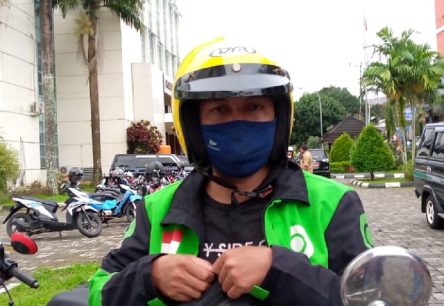 Abdul Salam Wali (42)  Drive Ojek Online di Kota Ambon