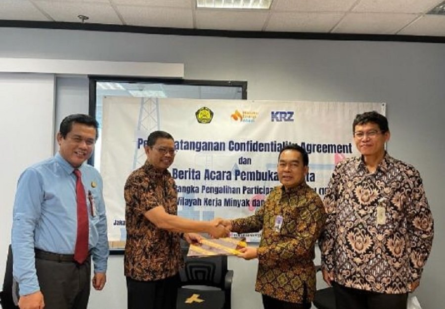 kesepakatan antara Badan Usaha Milik Daerah (BUMD) Maluku PT Maluku Energi Abadi (MEA) dan operator blok Bula Kalrez Petroleum Ltd.