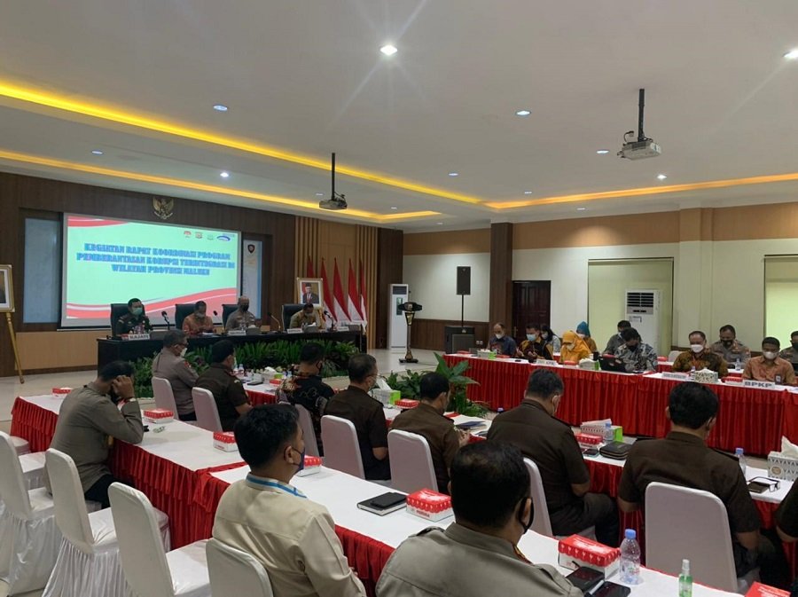 KPK Rapat Koordinasi Pemberantasan Korupsi Terintegrasi bersama aparat penegak hukum di Maluku. Rapat ini berlangsung di markas Polda Maluku, Jalan Rijali No.1 Kelurahan Batu Meja, Kecamatan Sirimau, Kota Ambon, Rabu (03/11/2021).