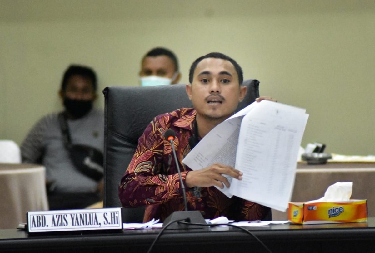 Ketua Fraksi PDI-Perjuangan DPRD Kabupaten Seram Bagian Timur Abdul Azis Yanlua