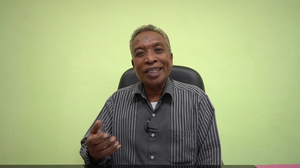 Wakil Rektor I IAIN Ambon, Dr Ismail Tuanany