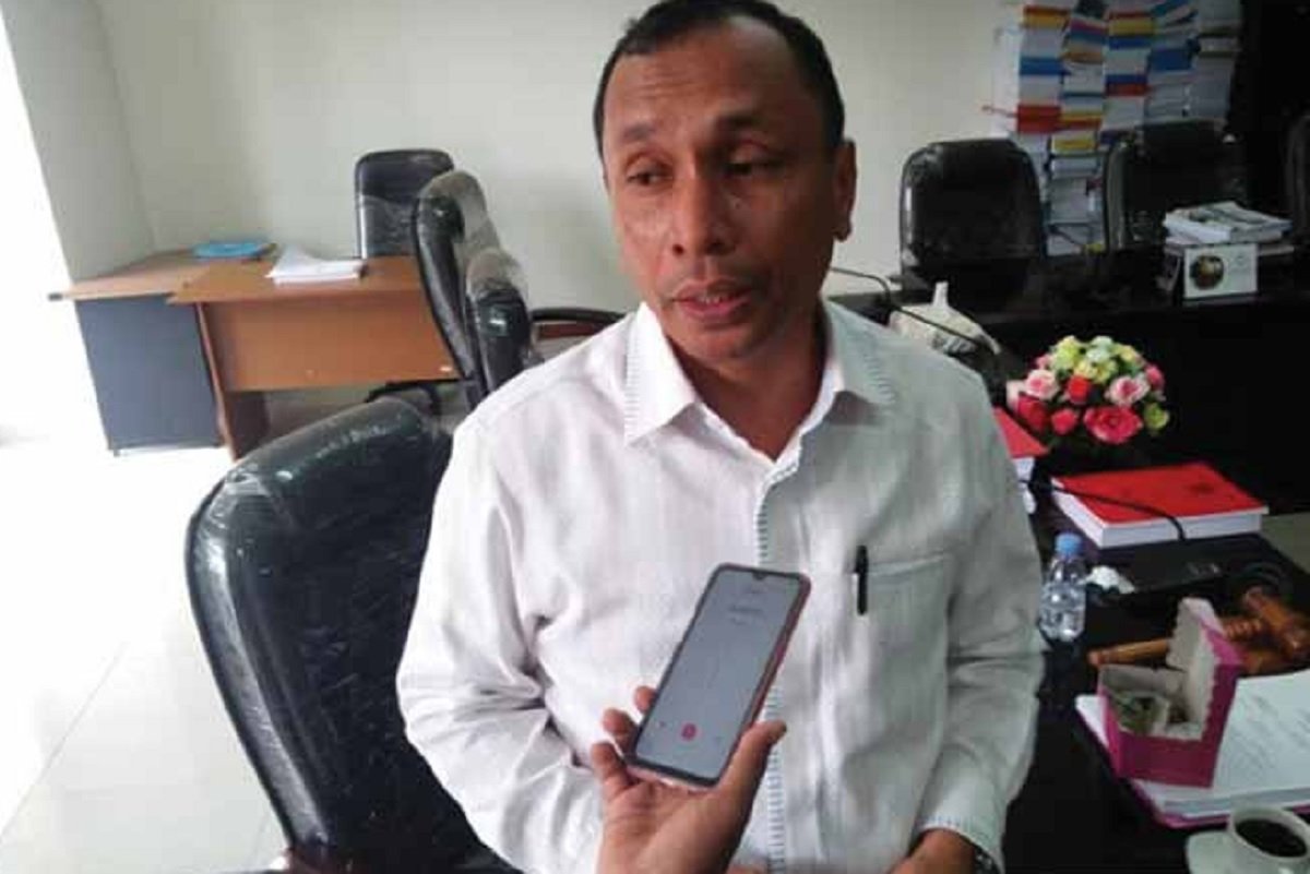 Ketua Komisi IV DPRD Maluku, Samson Atapary
