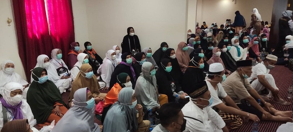 Ratusan JCH Maluku saat mengikuti visitasi atau edukasi kesehatan dari Tim Kesehatan Sektor 2 Mekkah. /Foto : M Hanafi Rumatiga