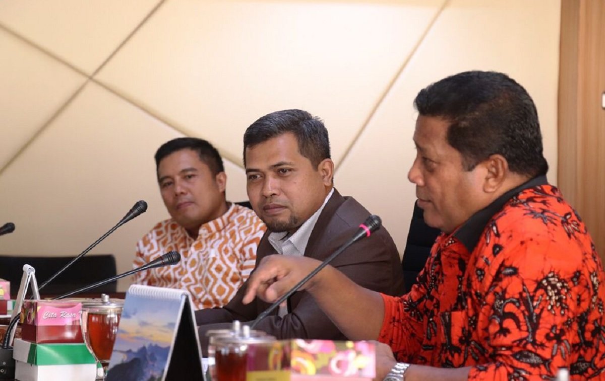 Ketua DPRD Provinsi Maluku Lucky Wattimury saat memberikan penjelasan dalam kunjungan ke Provinsi Jawa Tengah (Foto: Istimewa)