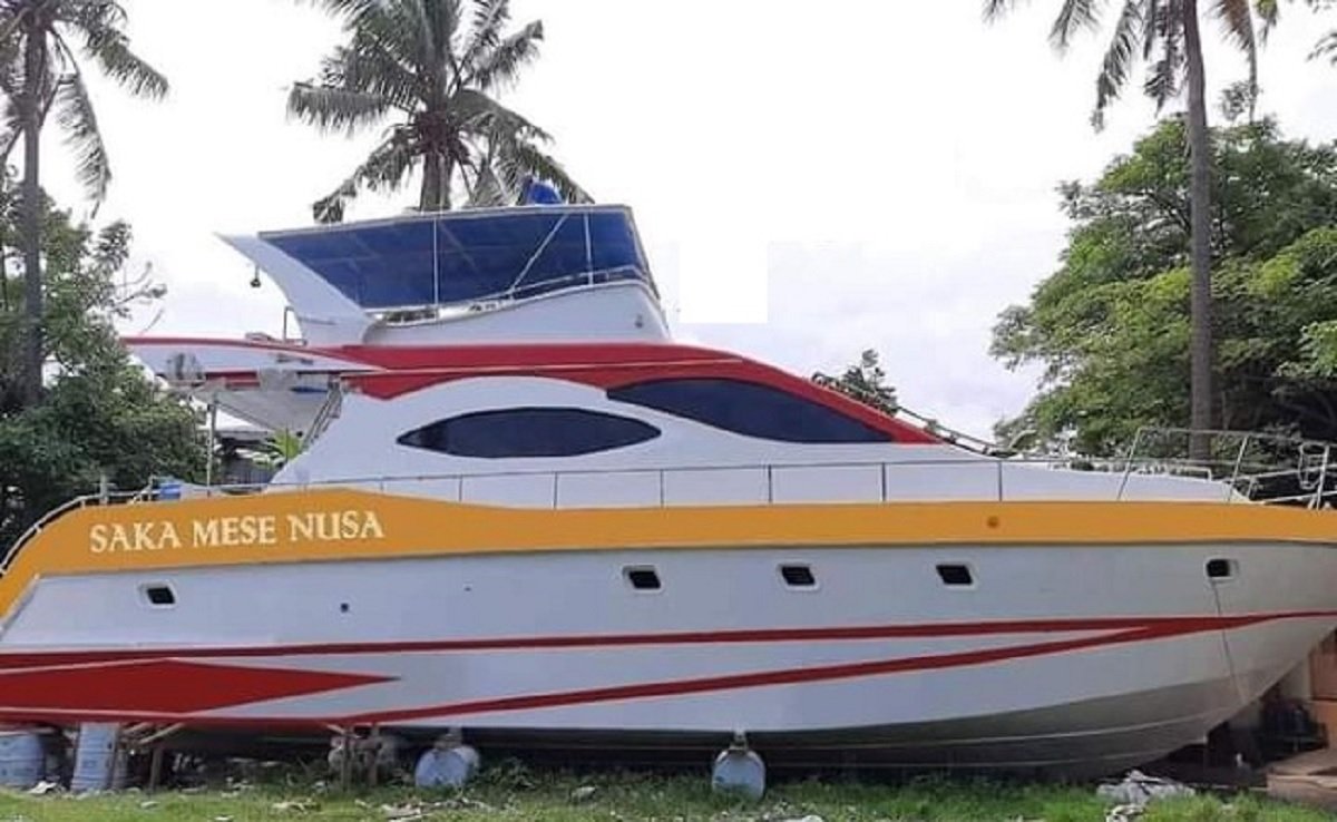 Kapal pesanan Pemkab SBB yang berada di galangan kapal milik PT Kairos Anugerah Marina yang berlokasi di Tangeran Provinsi Banten (Foto : Istimewa)
