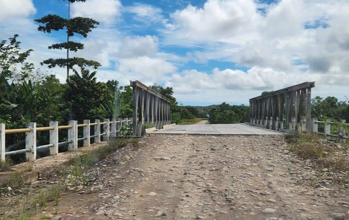 Jembatan Wai Salas