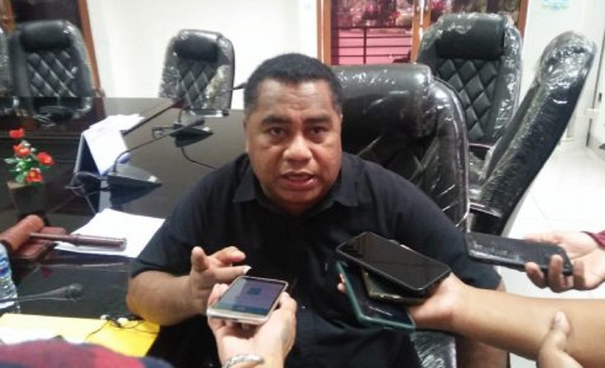 Ketua DPRD Maluku, Benhur George Watubun