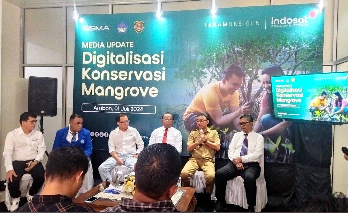 Universitas Pattimura (Unpatti) Ambon bersama Indosat dan Global System for Mobile Communicatipn Associatuon (GSMA) menggelar sosialisasi Digitalisasi Konservasi Mangrove di Aula Lantai II Rektorat Unpatti, Senin (1/7/2024).