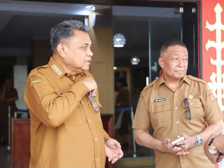 Pj Walikota Ambon, Dominggus N. Kaya secara resmi menunjuk Asisten III Bidang Administrasi Umum Setkot Ambon, Roby Sapulette menjadi Plh Sekkot Ambon.