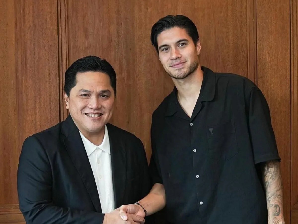 Ketum PSSI Erick Thohir dan Kevin Diks. (Foto: IG/@Erickthohir)