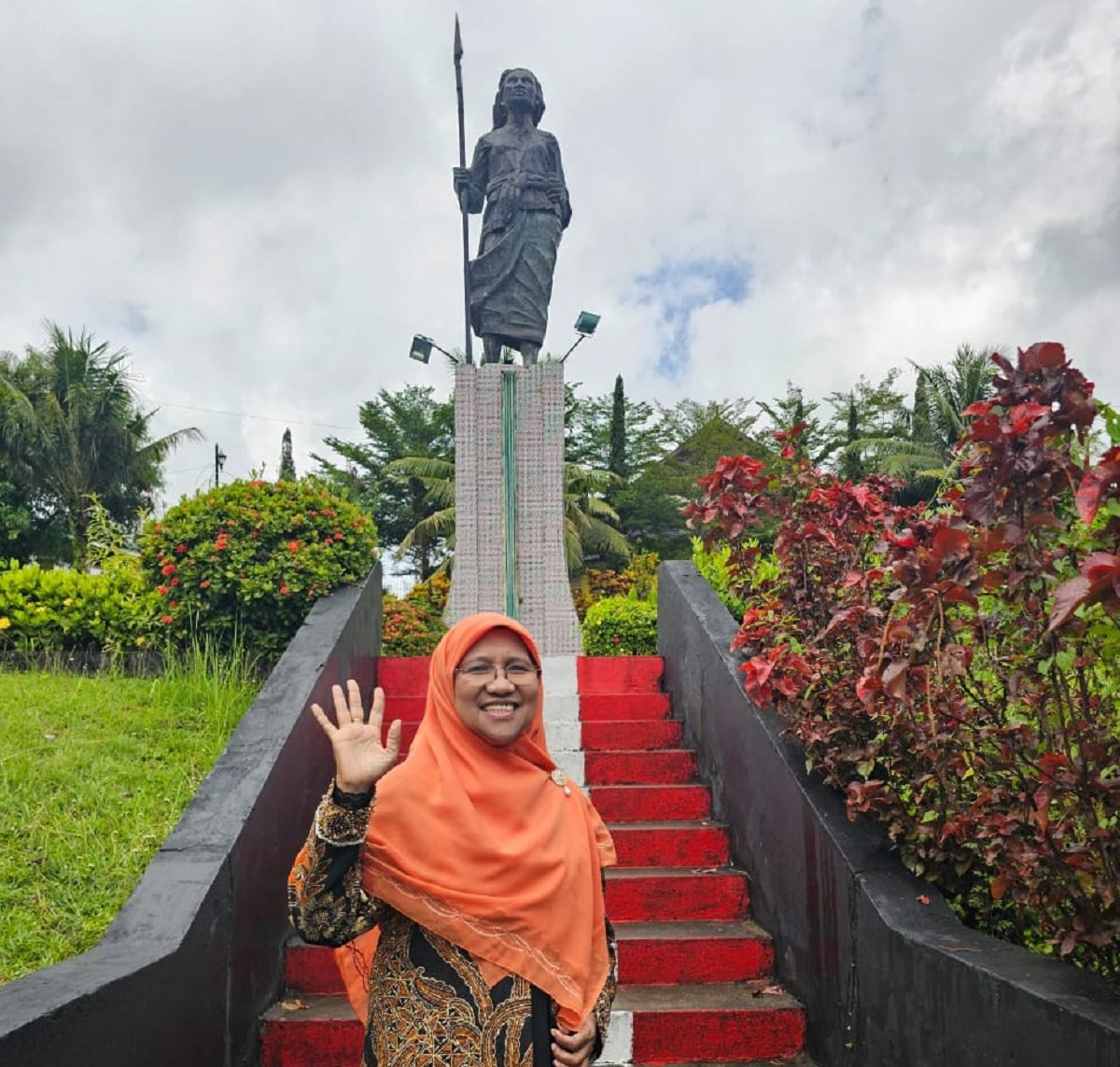 Anggota DPR RI Dapil Maluku Saadiah Uluputty, ST