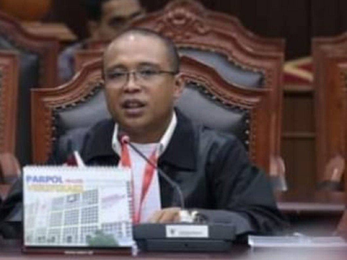 Praktisi Hukum Maluku, Yustin Tuny, SH.MH,