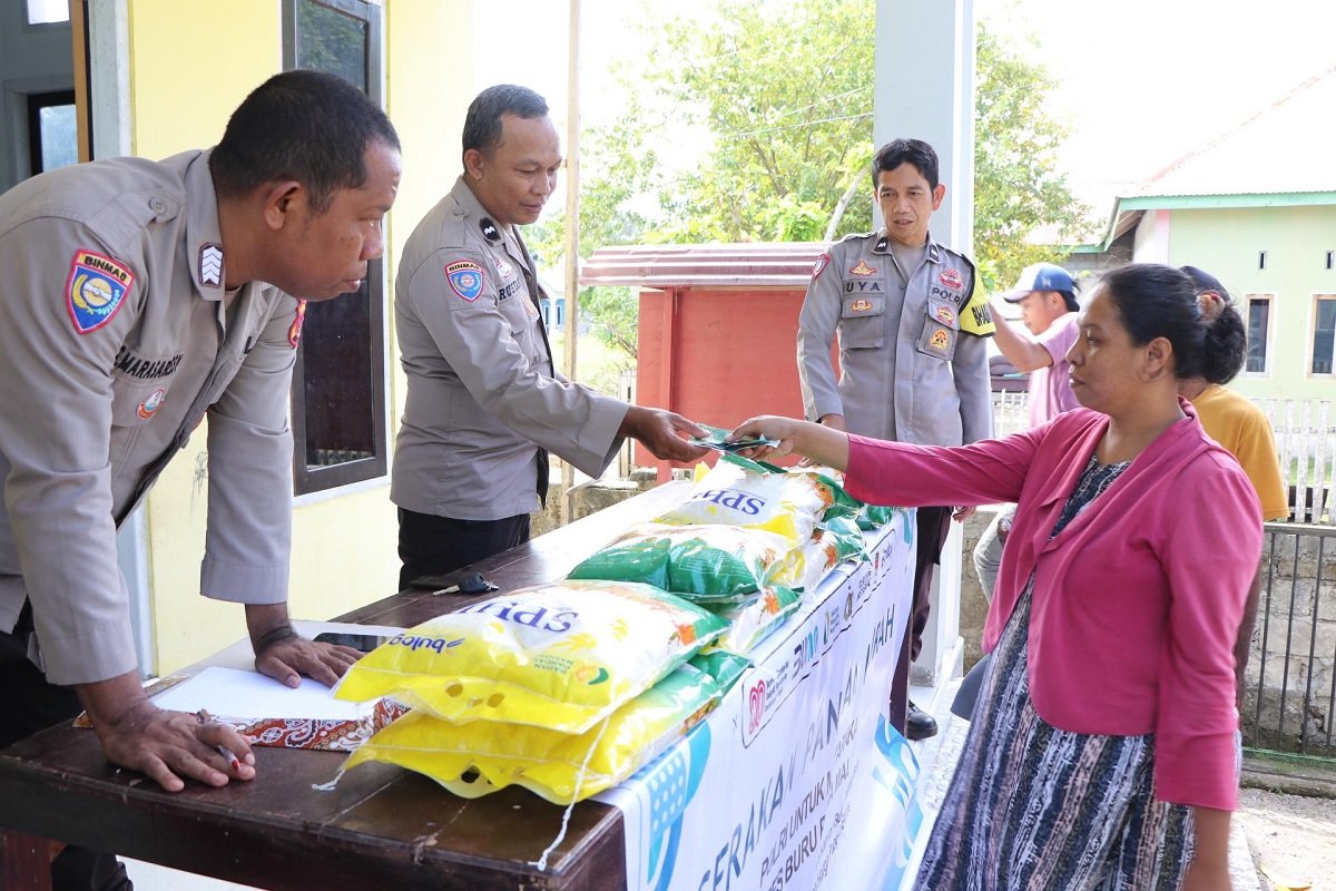 Kegiatan Pangan Murah digelar Polres Buru