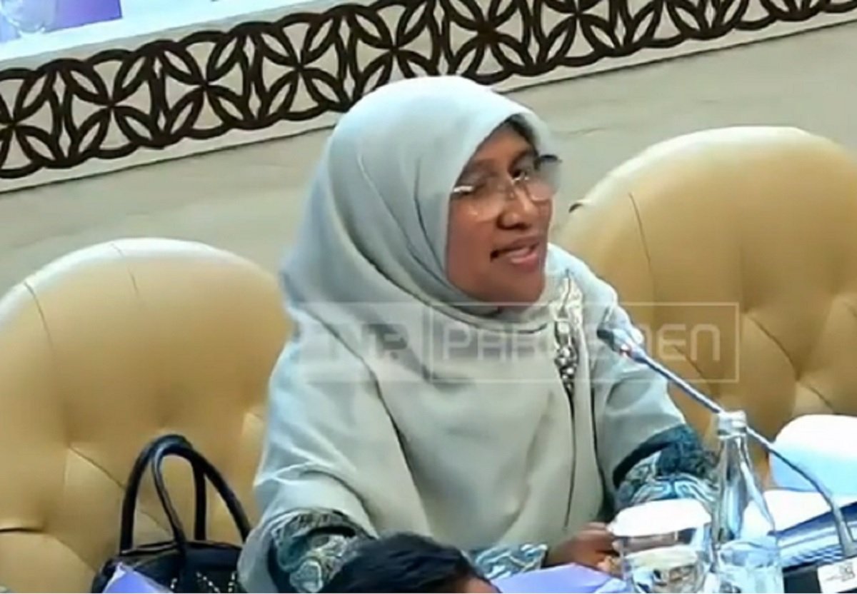 Anggota DPR RI dari Fraksi PKS, Saadiah Uluputty, ST