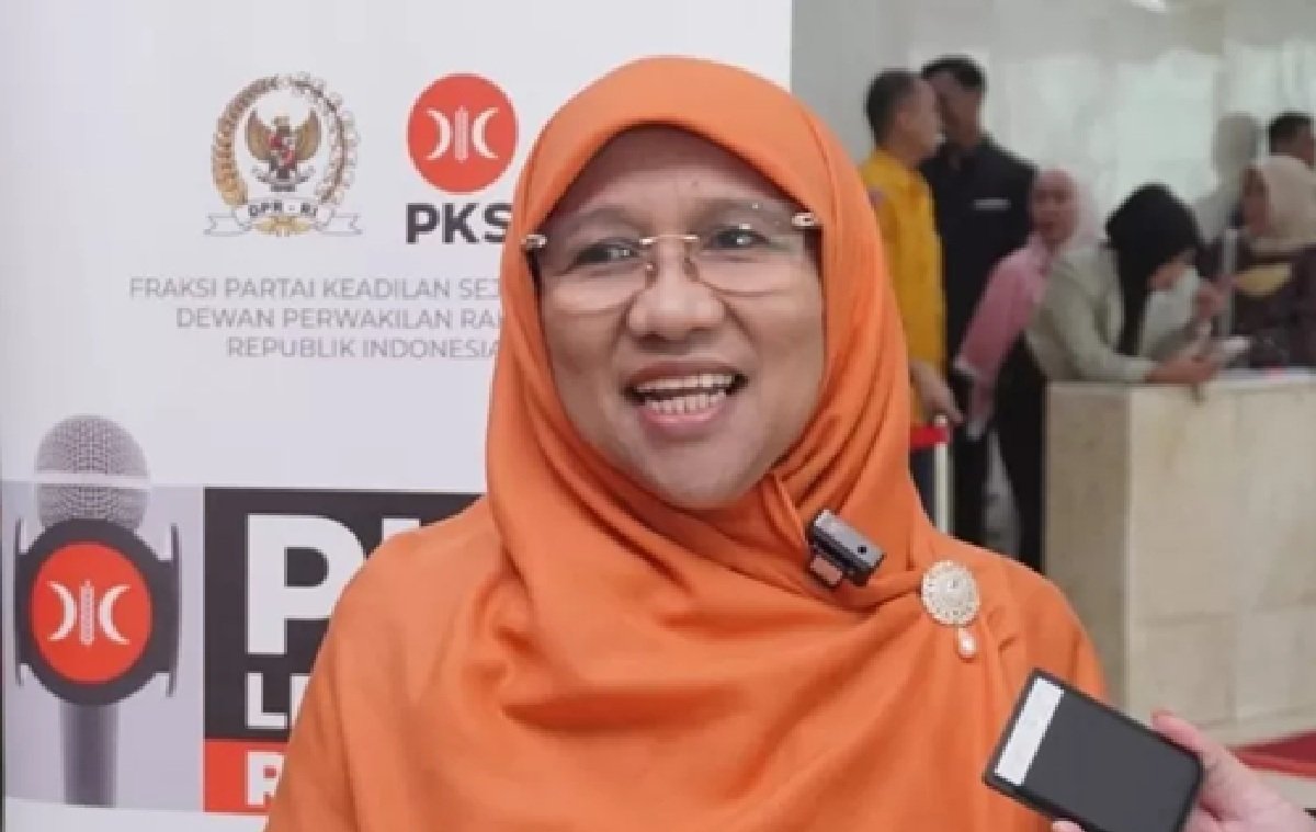 Anggota Komisi V DPR RI Fraksi PKS, Saadiah Uluputty,