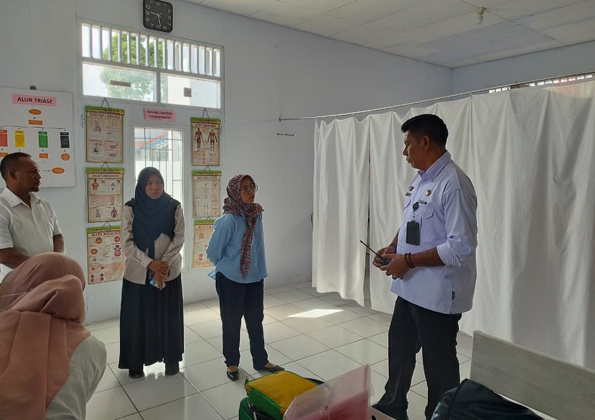Dinas Kesehatan (Dinkes) Provinsi Maluku melakukan kegiatan Supervisi Terintegrasi terkait Intervensi Public Private Mix (PPM) di sejumlah fasilitas layanan kesehatan (fasyankes) di Kabupaten Buru.