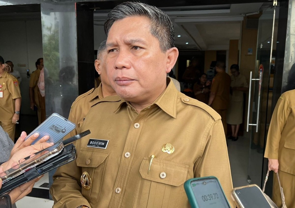 Wali Kota Ambon, Bodewin M. Wattimena