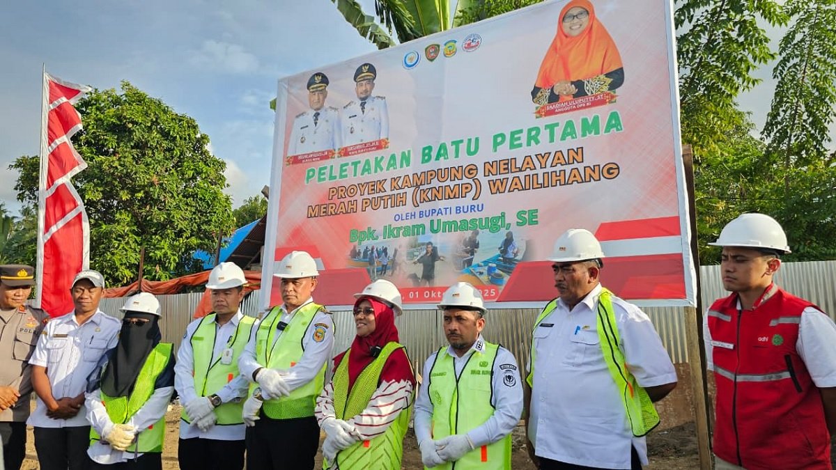Acara peletakan batu pertama Kampung Nelayan Merah Putih dihadiri Anggota DPR RI Saadiah Uluputy, Bupati Buru, Ikram Umasugi, Wakil Bupati, Sudarmo, Sekda Muh. Ilyas Bin Hamid, perwakilan dari KPP, Anggota DPRD Maluku Solihin Buton, Wakil Ketua DPRD Buru, Jaidun Saanun dan anggota DPRD Buru, Irfan Papalia.