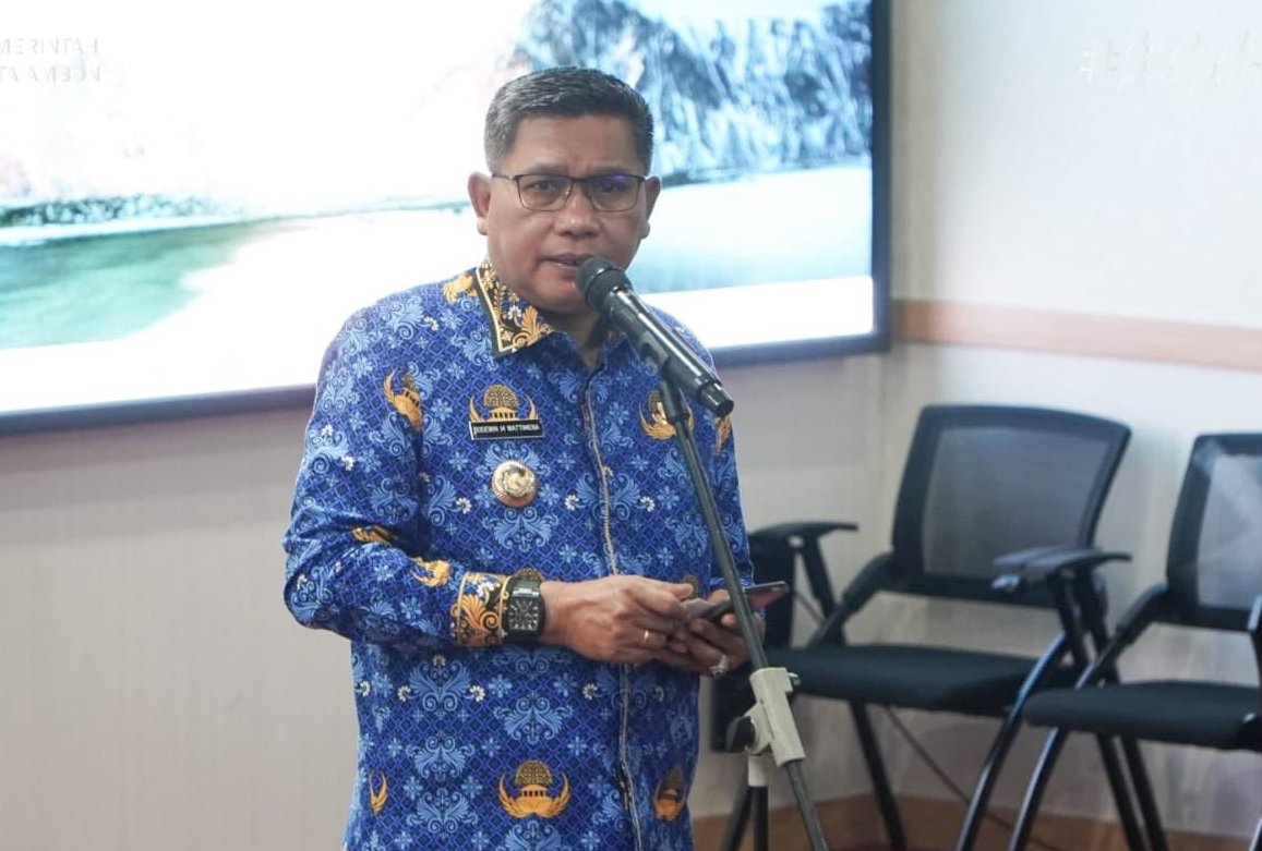 Wali Kota Ambon, Bodewin M. Wattimena